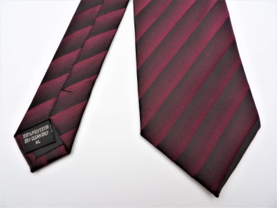 kensington a1013/5 diagonal striped tie burgundy